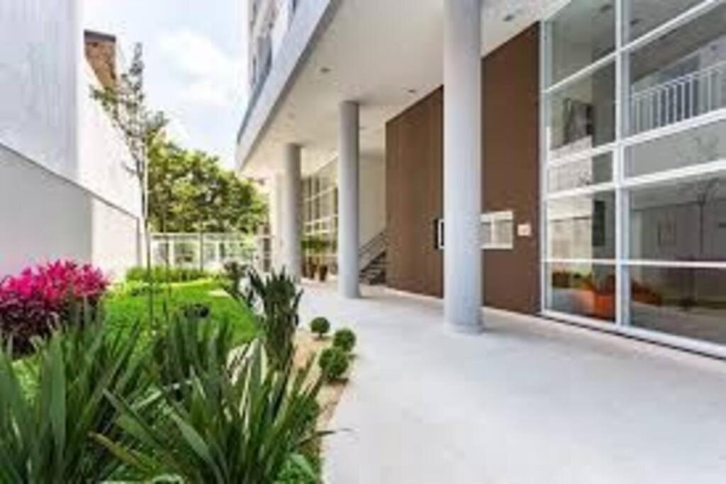 Privativo E Moderno Apartamento